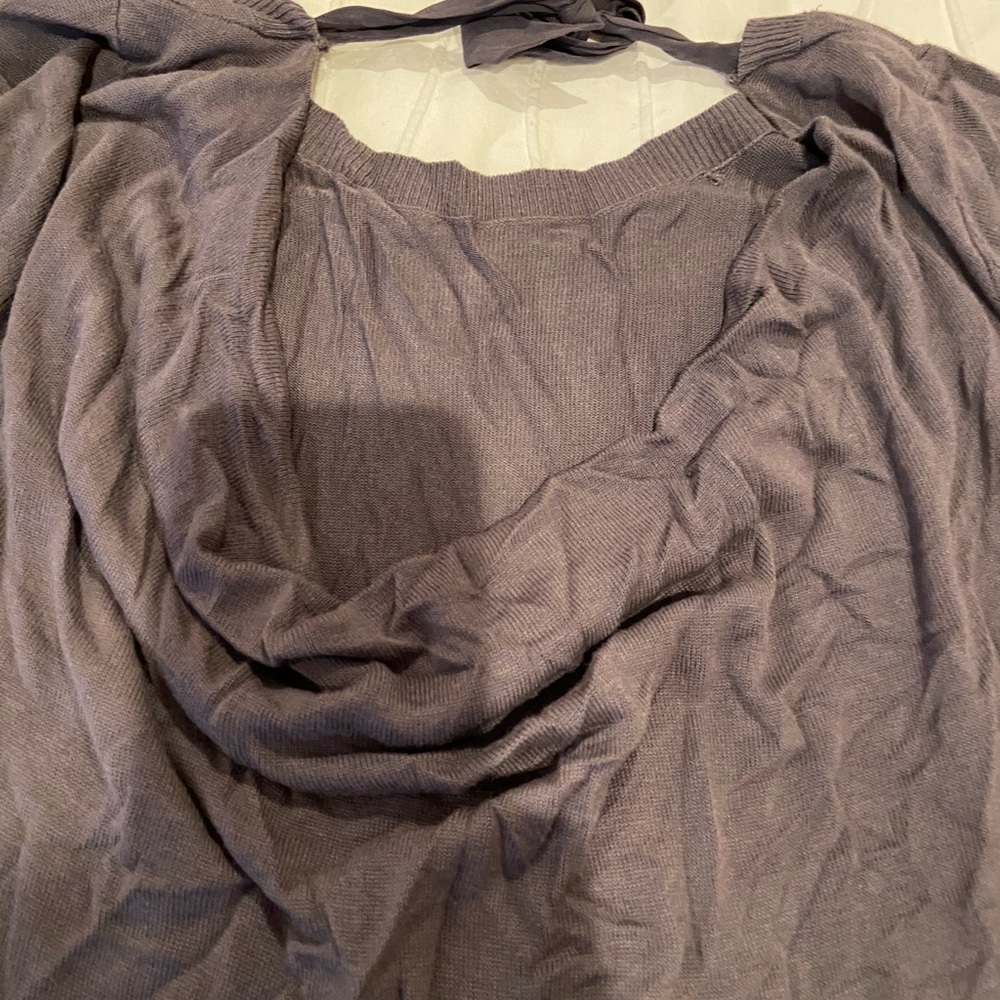 Perfect condition pull over - Picture 3 of 4